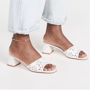 NEW Larroude "Brigitte" Wht Canvas Slides w/Embroidered Floral Cutouts Sz.7 $315